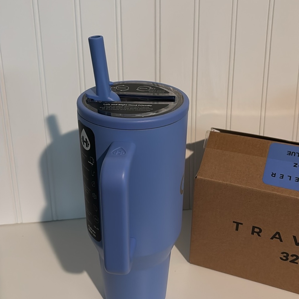 Poshmark Blue HydroH2o Bottle No Box NWT Final Sale - Picture 5 of 9